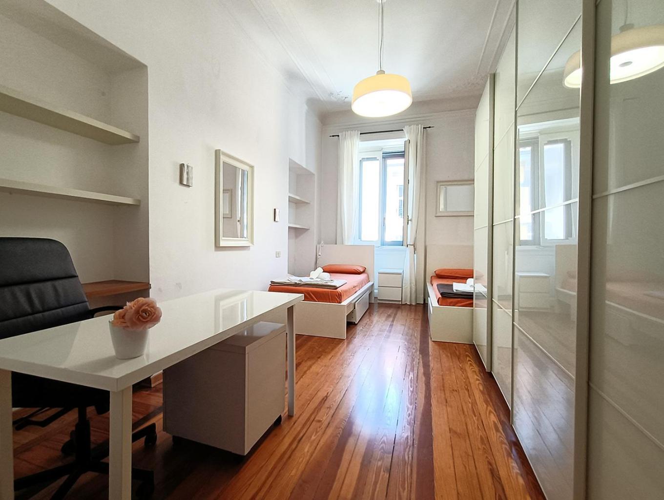 Sahi - Residenza Corso Italia Tre Camere, Due Bagni E Un Salone Milan Exterior photo